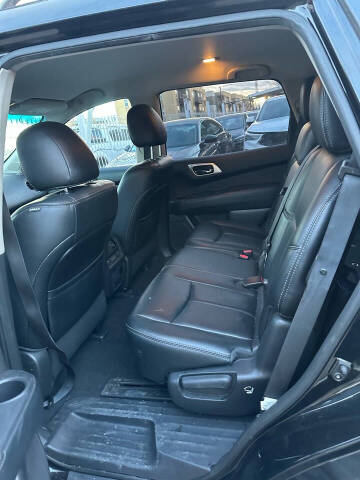 2016 Nissan Pathfinder SL