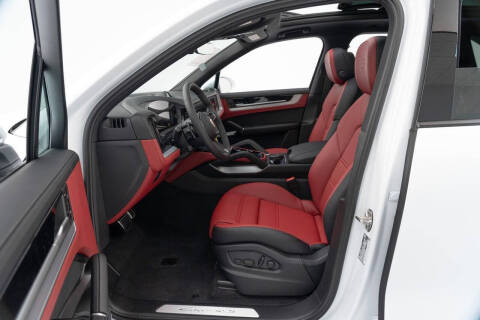 2025 Porsche Cayenne S E-Hybrid