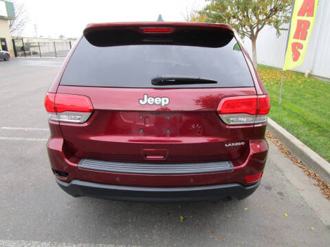 2017 Jeep Grand Cherokee Laredo