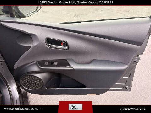 2016 Toyota Prius Two