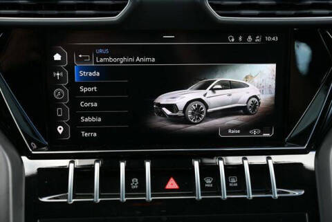 2023 Lamborghini Urus S