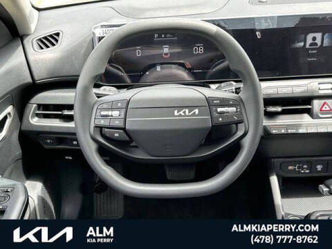 2026 Kia K4 LX