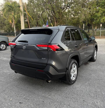 2021 Toyota RAV4 XLE