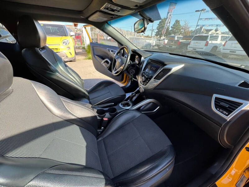 2016 Hyundai Veloster