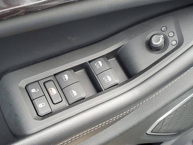 2022 Jeep Grand Cherokee Laredo