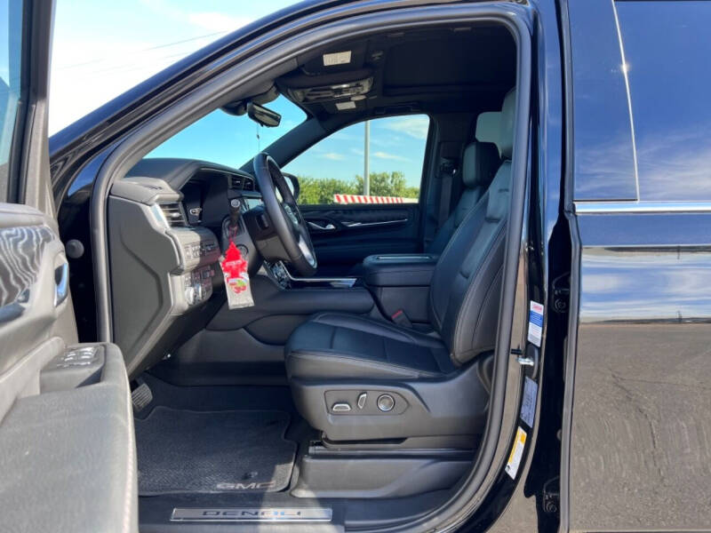 2023 GMC Yukon Denali