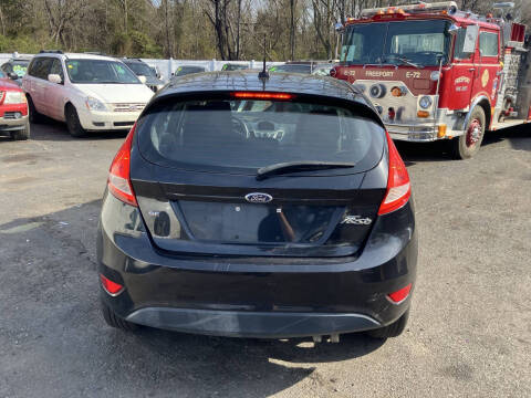 2011 Ford Fiesta SE