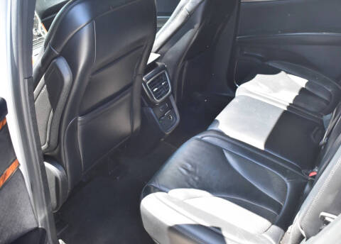 2019 Lincoln Nautilus Select