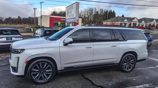 2022 Cadillac Escalade ESV Sport Platinum