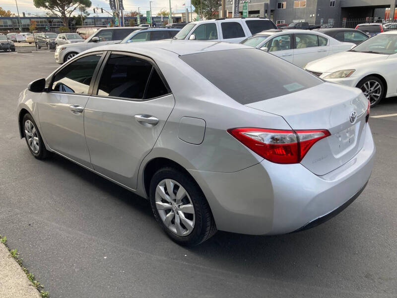 2016 Toyota Corolla LE