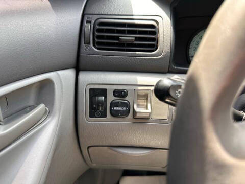 2003 Toyota Corolla LE