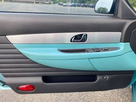 2002 Ford Thunderbird Deluxe