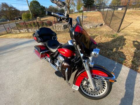 2010 Harley-Davidson Ultra Classic for sale at HIGHWAY 12 MOTORSPORTS in Nashville TN