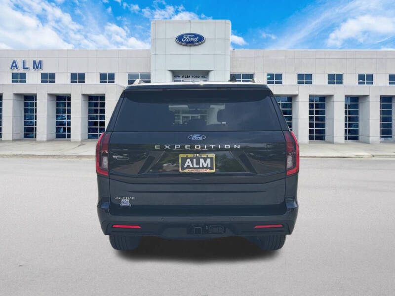 2026 Ford Expedition Active