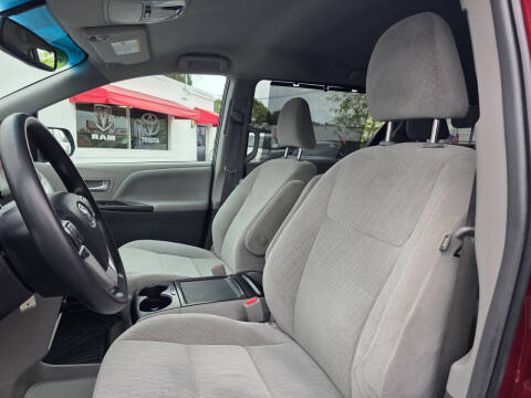 2017 Toyota Sienna