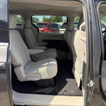 2017 Chrysler Pacifica Touring