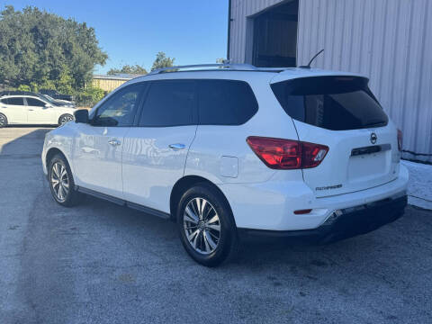 2018 Nissan Pathfinder SL