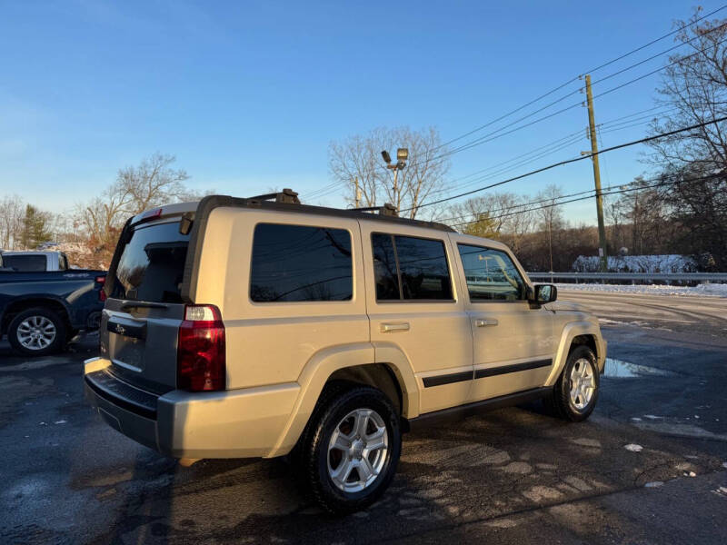 2008 Jeep Commander Sport