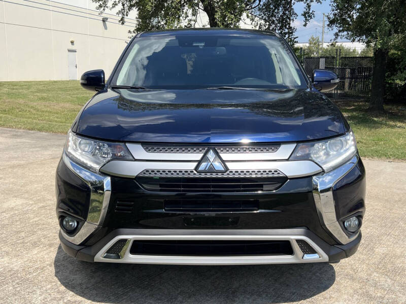 2020 Mitsubishi Outlander SE
