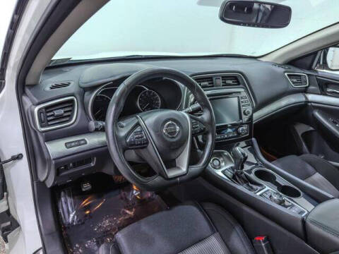 2017 Nissan Maxima