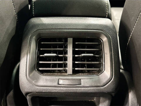 2022 Volkswagen Taos SE 4Motion