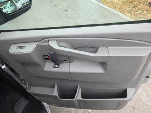 2017 Chevrolet Express LT 2500