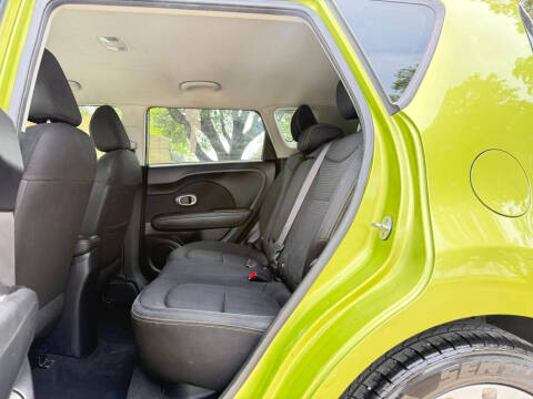 2016 Kia Soul +
