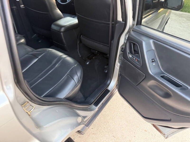 2002 Jeep Grand Cherokee Laredo