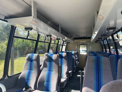 2011 Ford E-Series E-450 SD