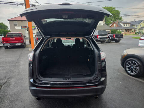 2018 Ford Edge SE