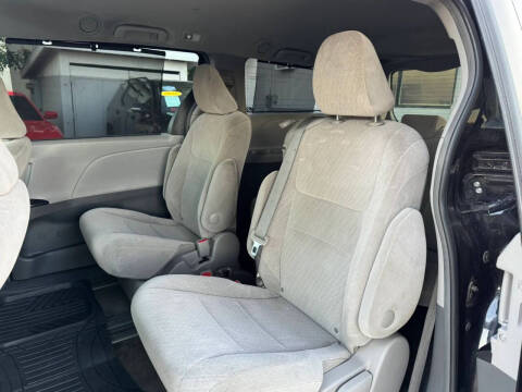 2017 Toyota Sienna