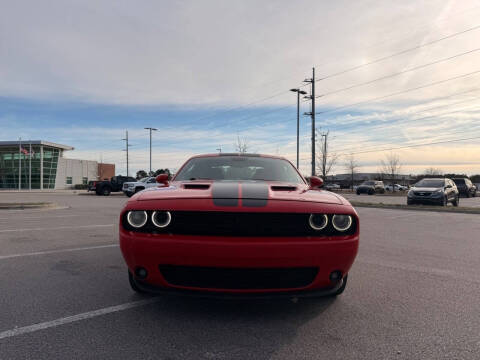 2016 Dodge Challenger SXT Plus