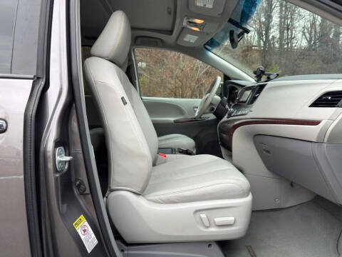 2013 Toyota Sienna