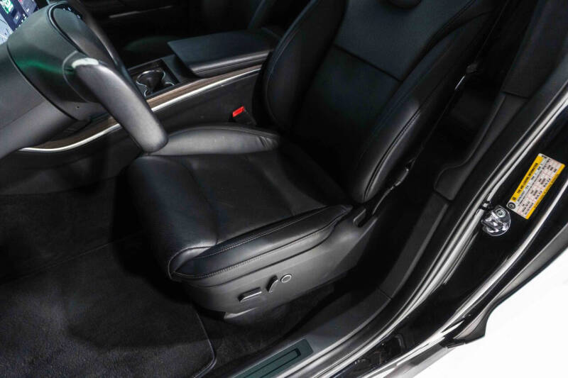 2023 Tesla Model X Standard Range