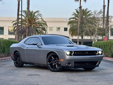 2016 Dodge Challenger R/T Plus