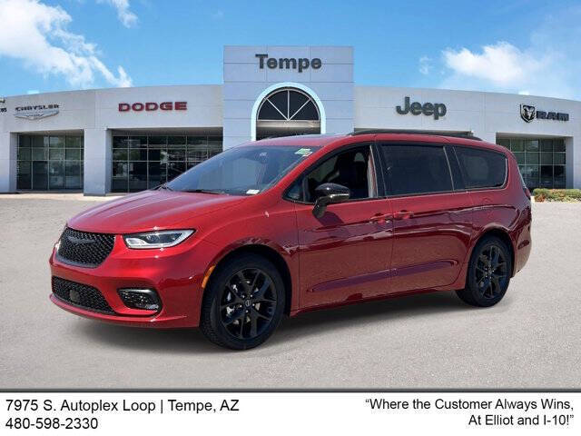 2026 Chrysler Pacifica Select