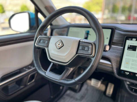 2022 Rivian R1T Adventure