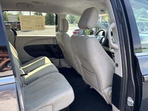 2017 Chrysler Pacifica Touring