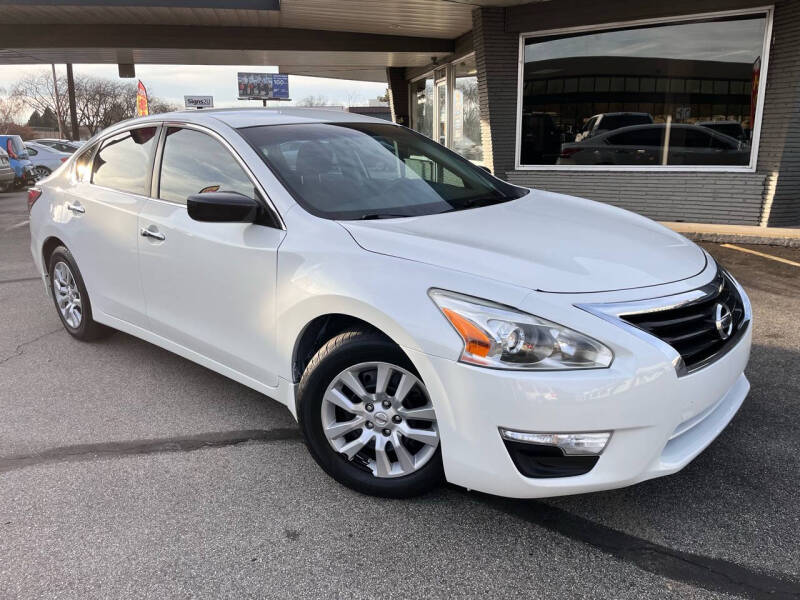 2015 Nissan Altima S photo 8