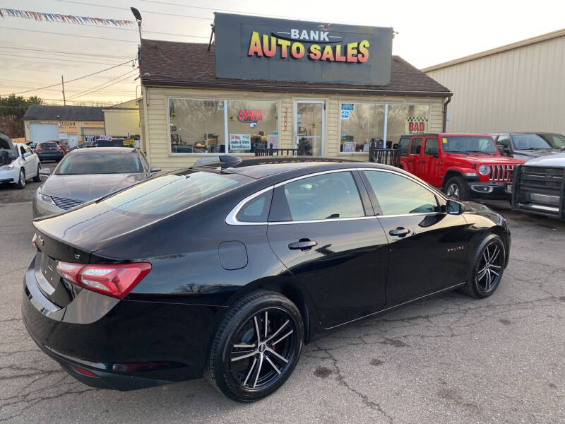 2019 Chevrolet Malibu for sale at BANK AUTO SALES in Wayne MI