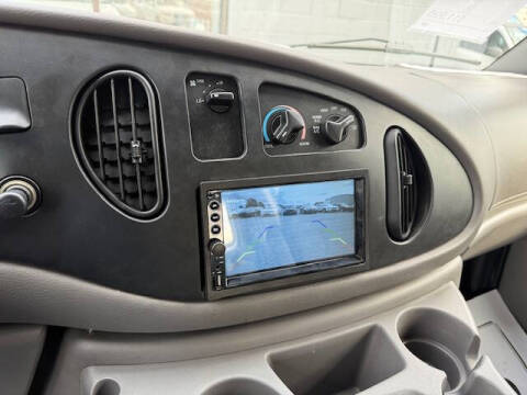 2002 Ford E-Series E-250