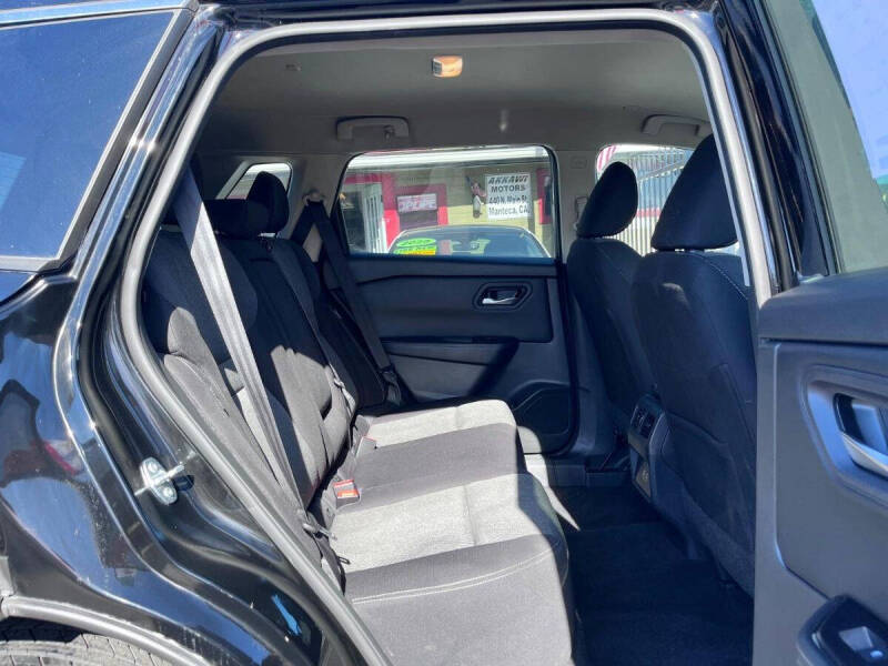 2024 Nissan Rogue SV