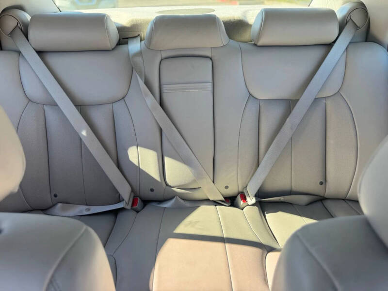 2011 Cadillac DTS Luxury Collection