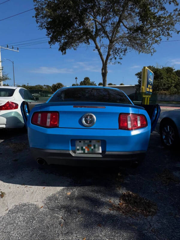 2011 Ford Mustang V6 Premium