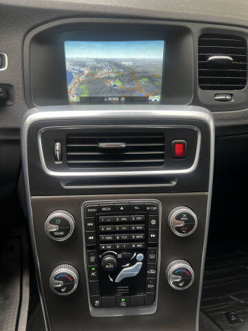 2016 Volvo V60 T5 Drive-E Premier