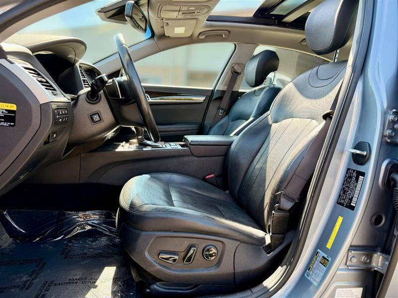 2017 Genesis G80