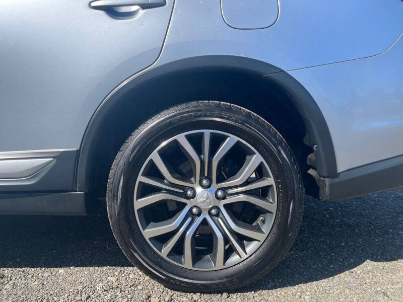 2016 Mitsubishi Outlander SE