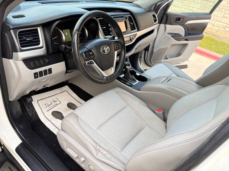 2015 Toyota Highlander LE Plus