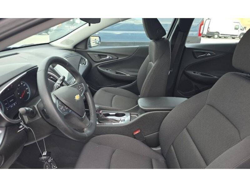 2025 Chevrolet Malibu RS