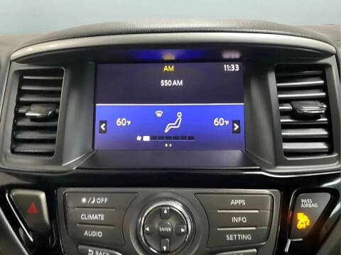 2020 Nissan Pathfinder SV